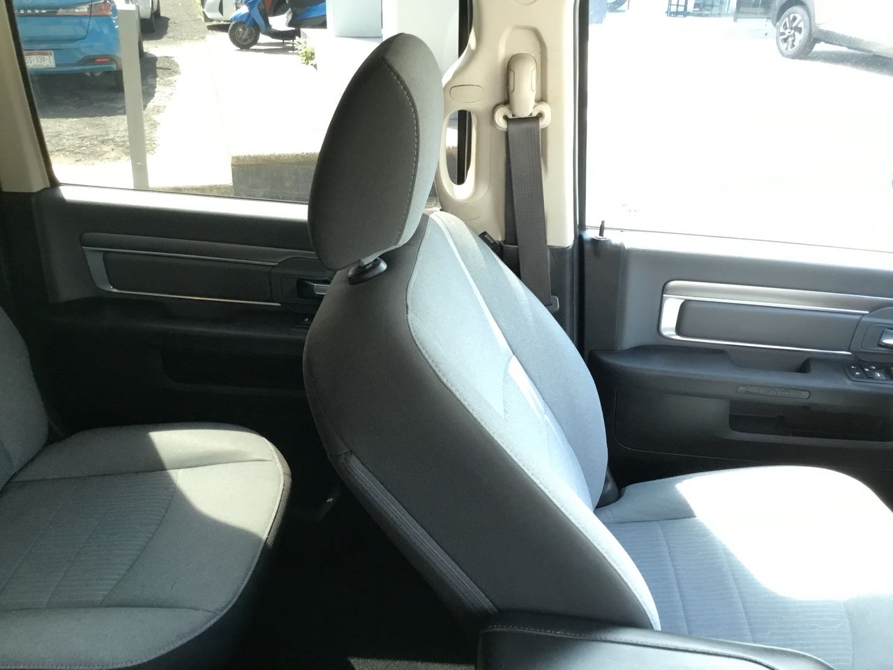 2023 RAM RAM 1500 HEMI SPORT CREW CAB 4X4 V8 8AT