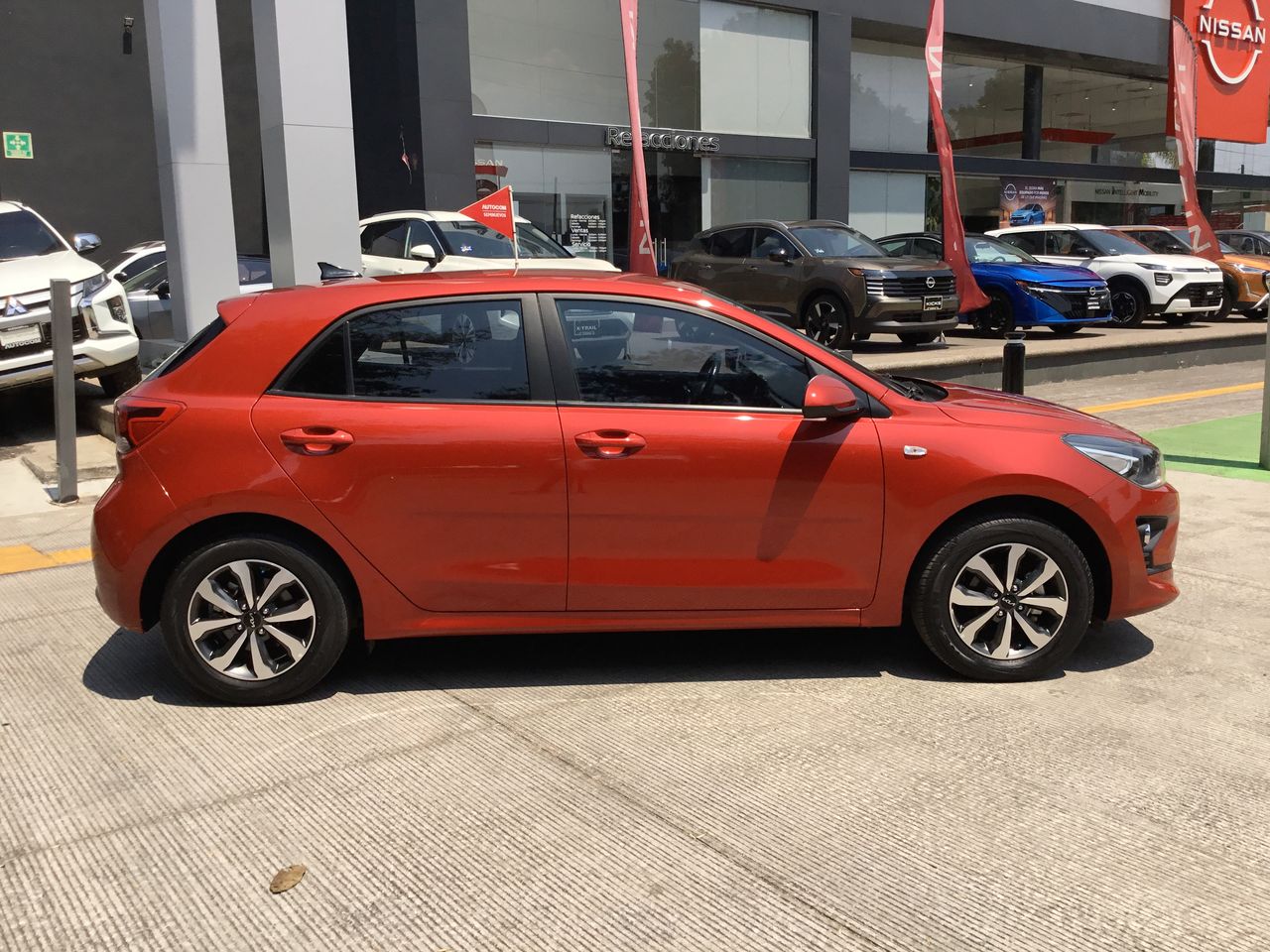 2022 Kia RIO NEW RIO LX TA HB