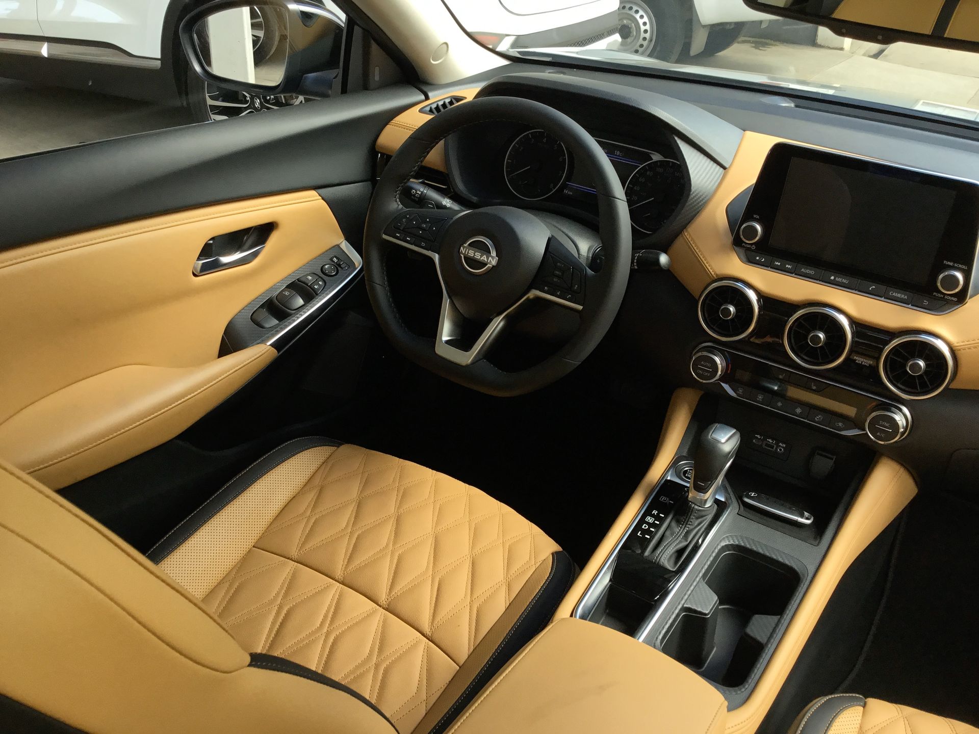 2025 Nissan SENTRA SENTRA SR PLATINUM BITONO CVT PIEL GENUINA