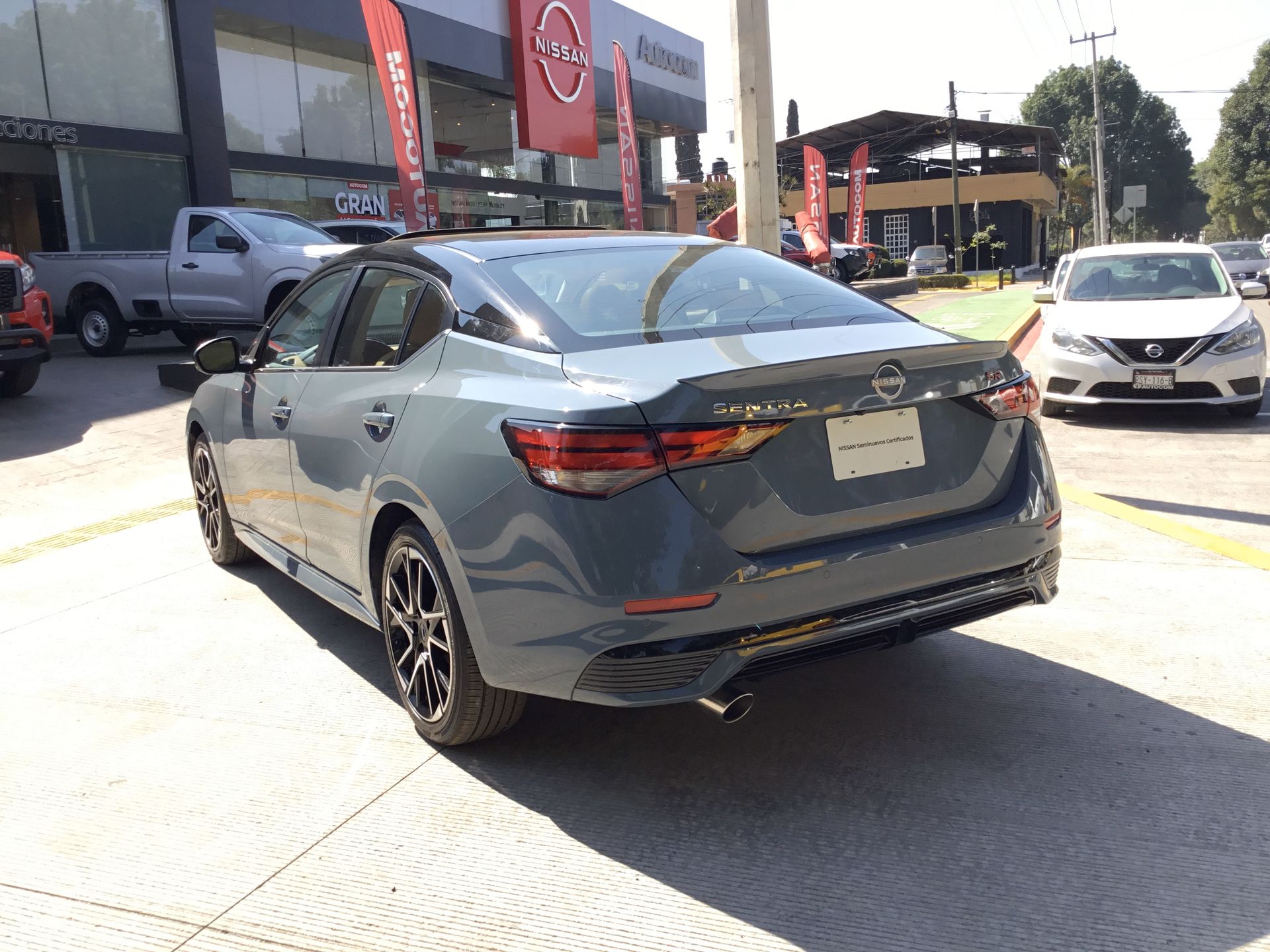 2025 Nissan SENTRA SENTRA SR PLATINUM BITONO CVT PIEL GENUINA