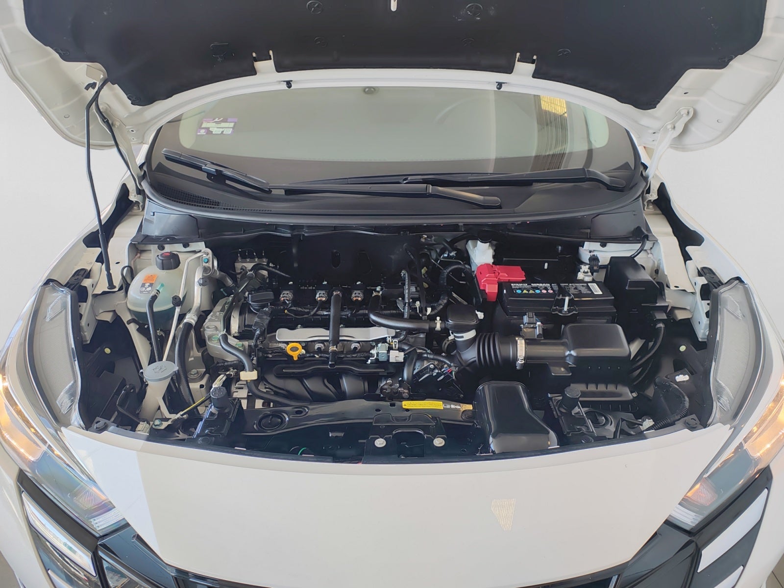 2025 Nissan VERSA ADVANCE MT 25