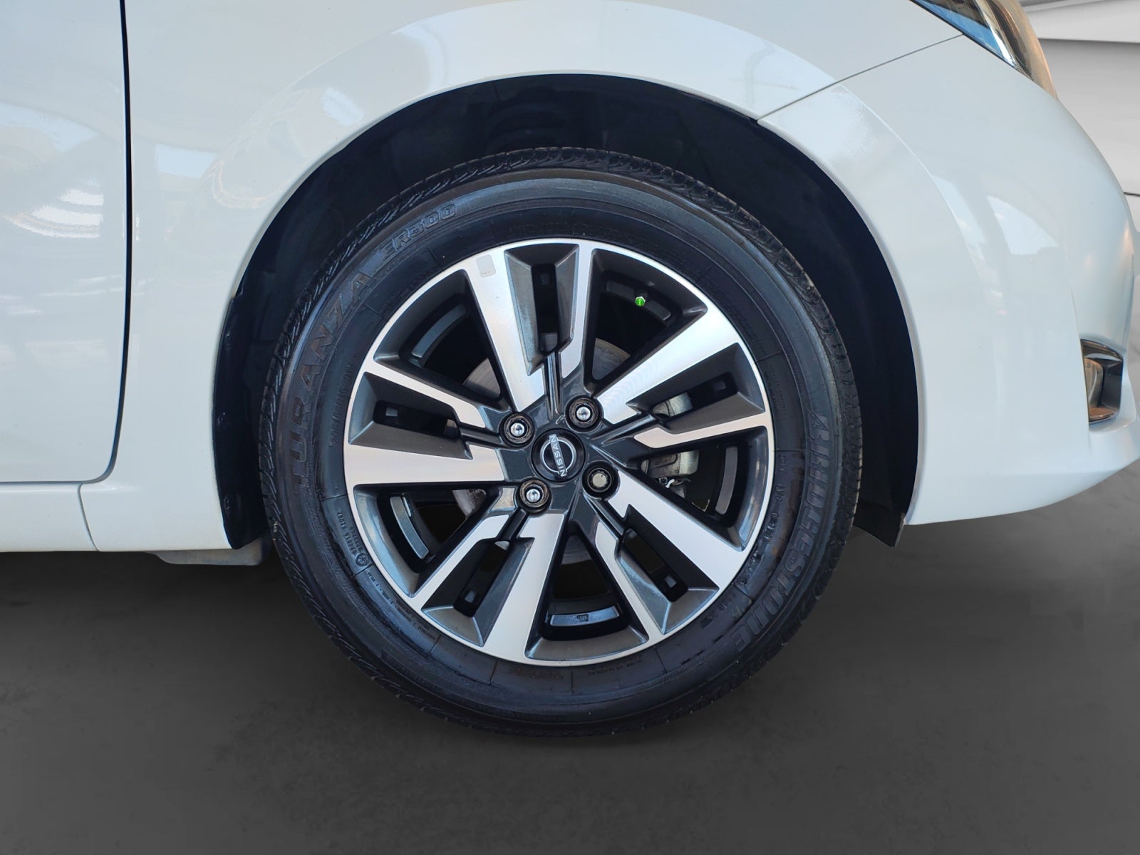 2025 Nissan VERSA ADVANCE MT 25