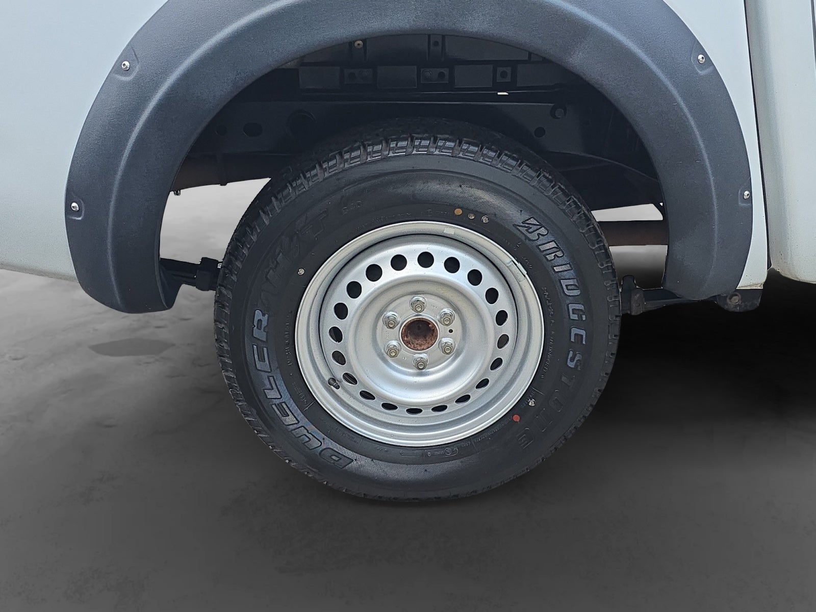 2020 Nissan NP300 DOBLE CABINA DOBLE CABINA S TM AC PAQ. SEG. 6VEL