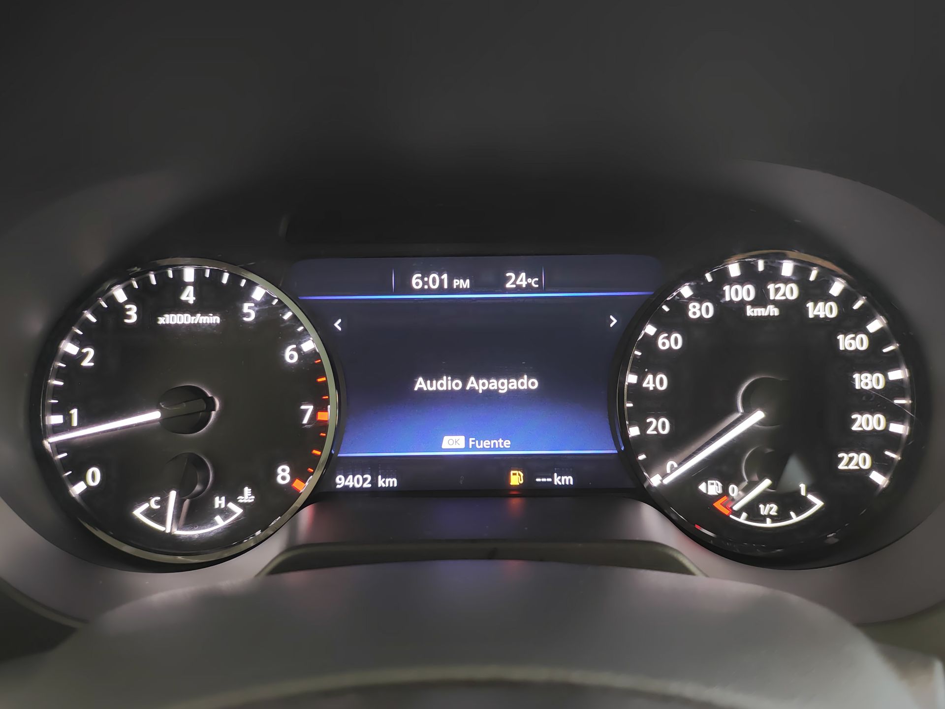 2024 Nissan FRONTIER FRONTIER XE TM 24