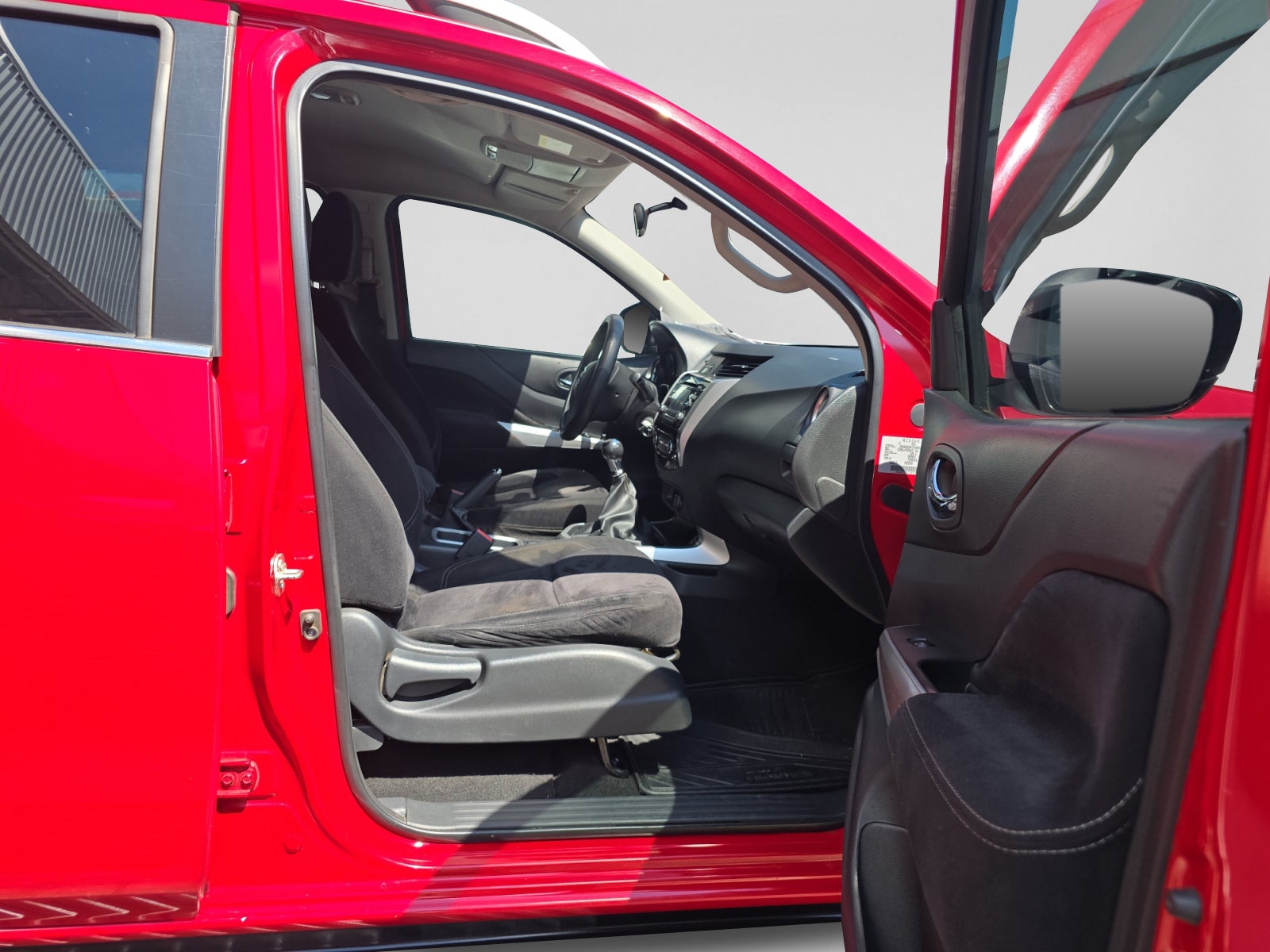 2020 Nissan FRONTIER NP300 FRONTIER LE