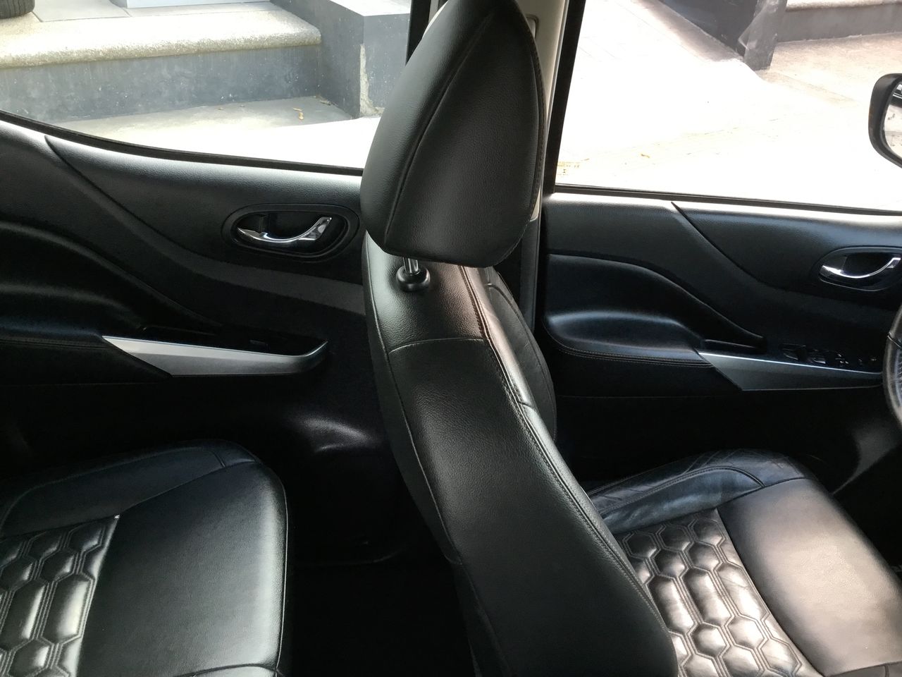 2022 Nissan FRONTIER PLATINUM LE DIESEL 4X4 TA 22