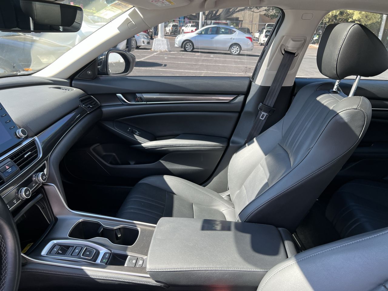 2022 Honda ACCORD TOURING