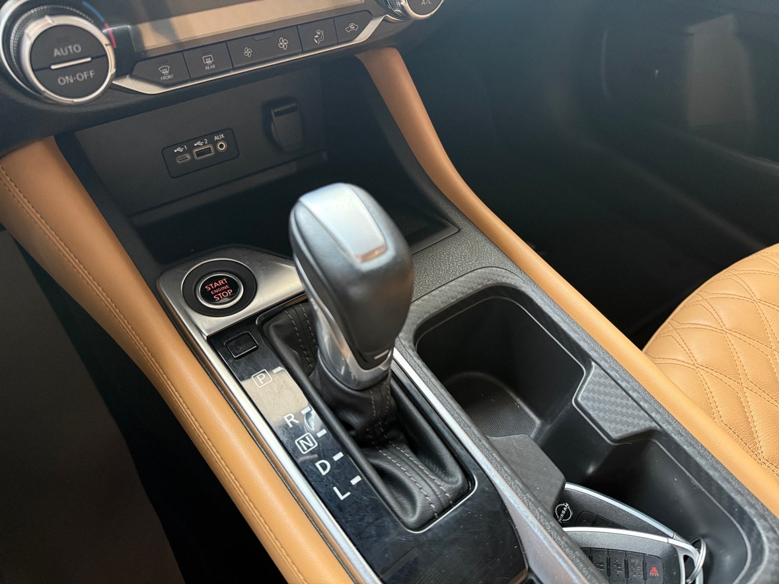 2025 Nissan SENTRA SR PLATINUM BITONO CVT 25