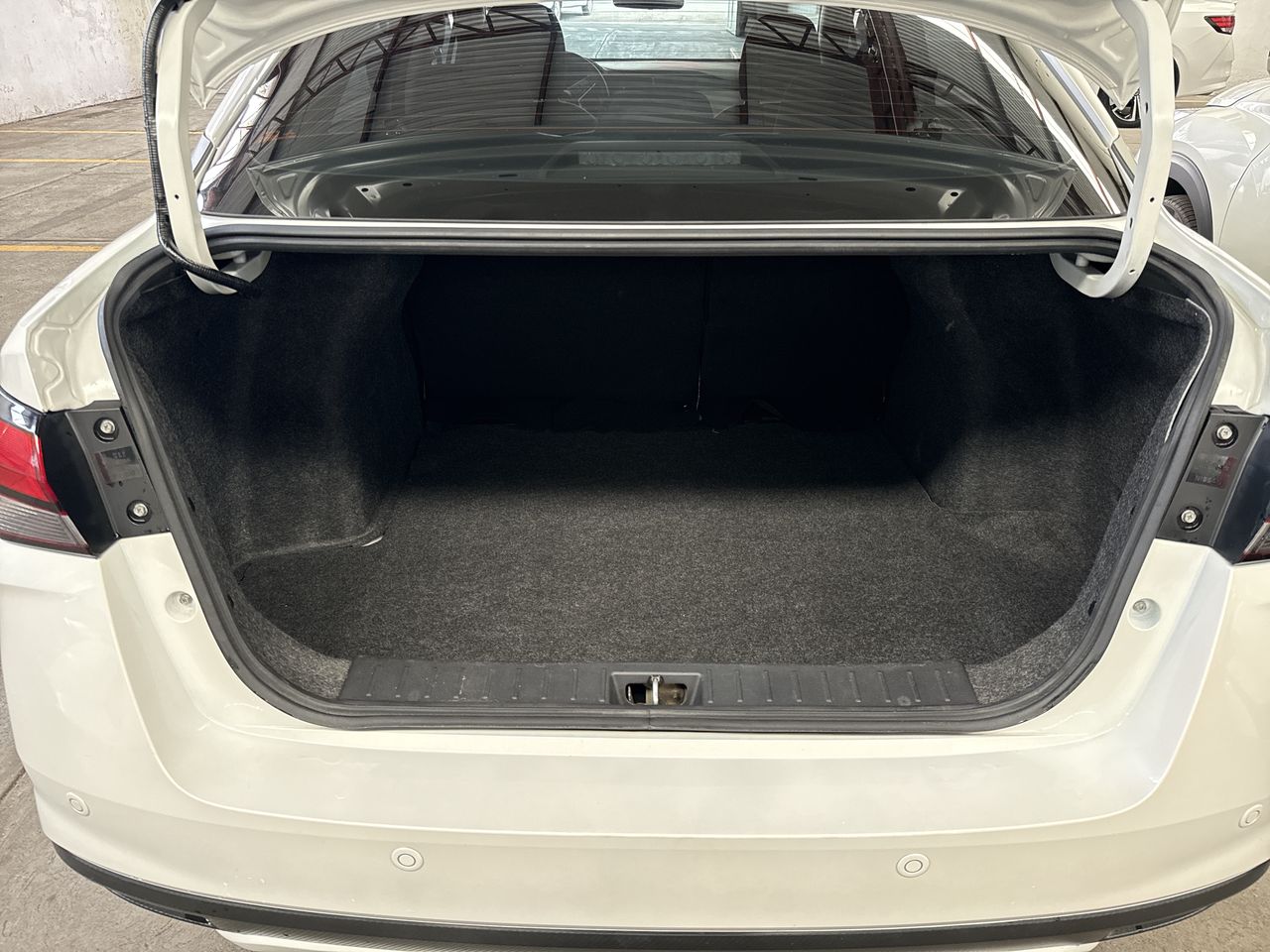 2021 Nissan VERSA ADVANCE MT 21