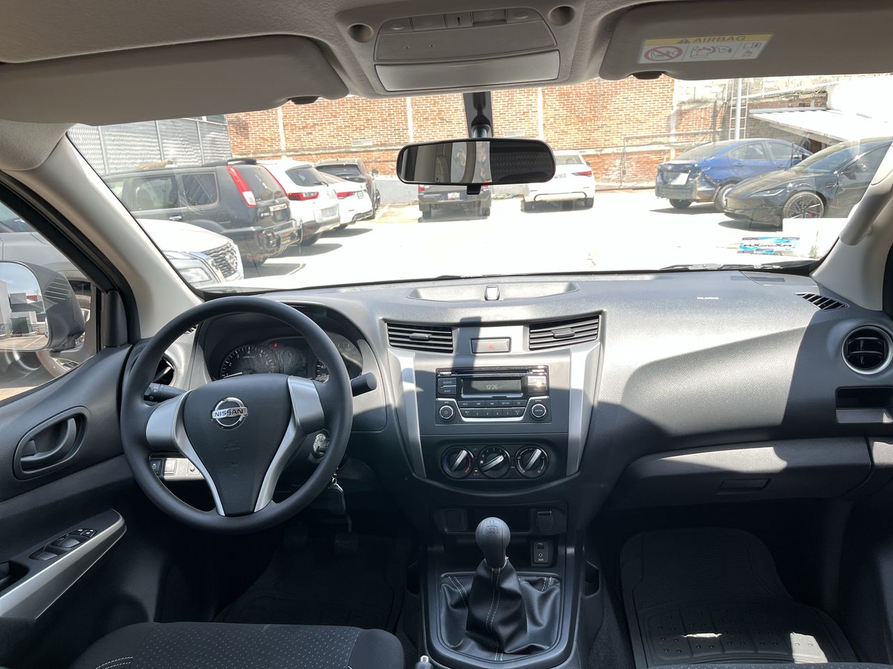 2020 Nissan FRONTIER DOBLE CABINA SE TM AC PAQ SEG 6VEL