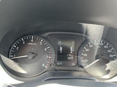 2020 Nissan FRONTIER DOBLE CABINA SE TM AC PAQ SEG 6VEL