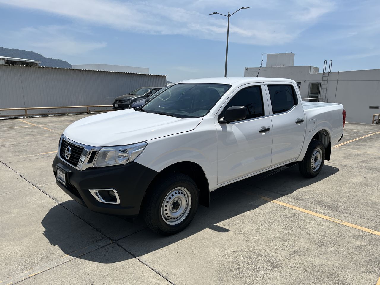 2020 Nissan FRONTIER DOBLE CABINA SE TM AC PAQ SEG 6VEL