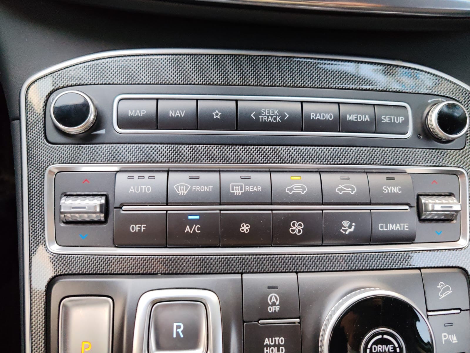 2024 Hyundai SANTAFE LIMITED TECH