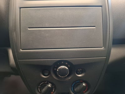 2018 Nissan VERSA DRIVE MT AC