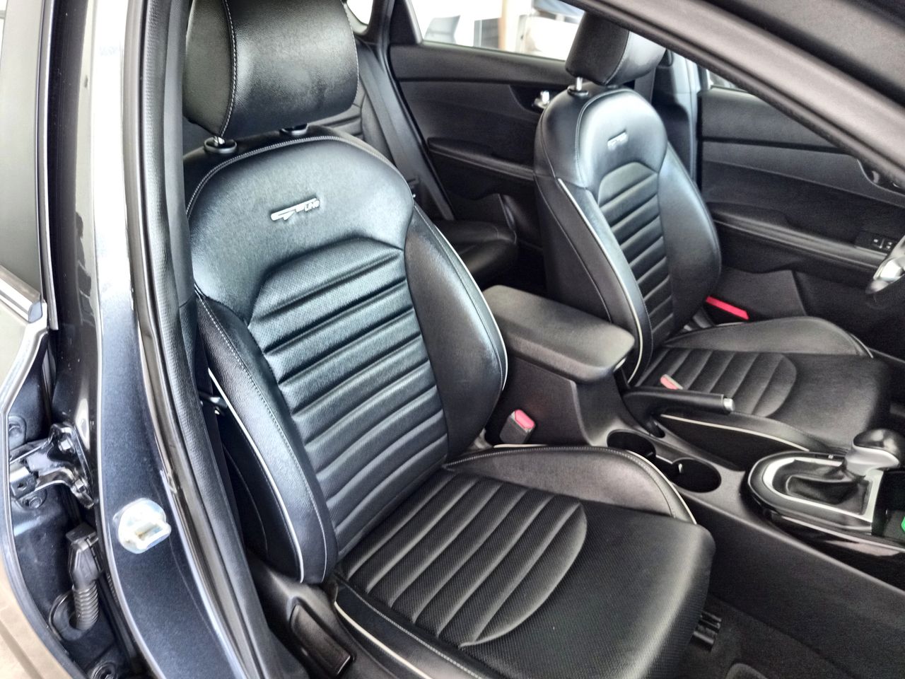 2022 Kia FORTE GT LINE