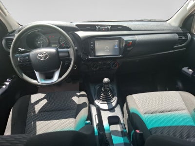 2023 Toyota HILUX D-CAB BASE