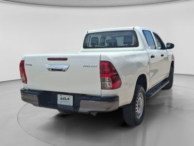 2023 Toyota HILUX D-CAB BASE